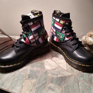 Dr. Martens Kids Boots - Brand New Kids size 1